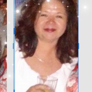 Meet your Posher, Elia